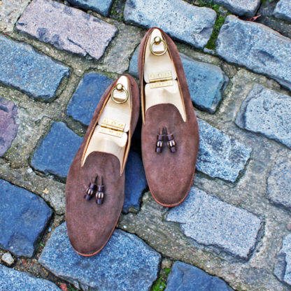 loafers in brown suede