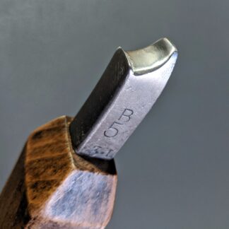 3/8" waist iron head shape detail